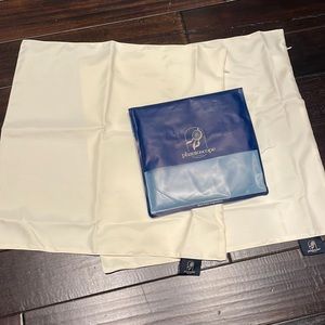 2 Phantoscope pillow covers